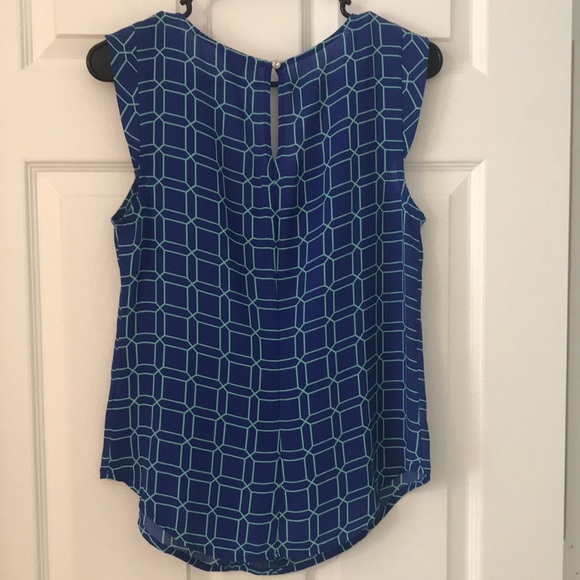 Geometric Pattern Blouse - Picture 3 of 6